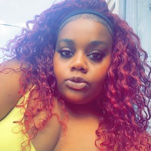 Meet your Posher, Alexandra